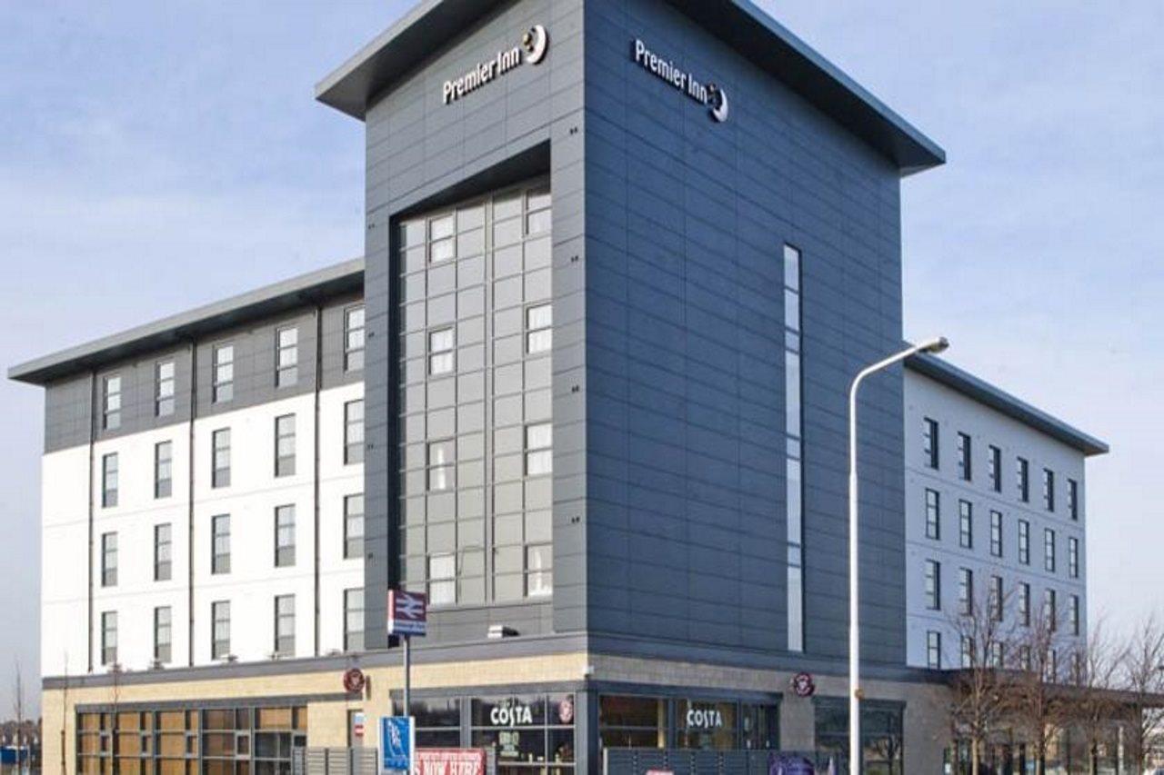 Premier Inn Edinburgh Park Exterior photo