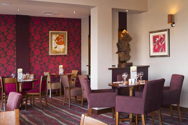 Premier Inn Edinburgh Park Exterior photo